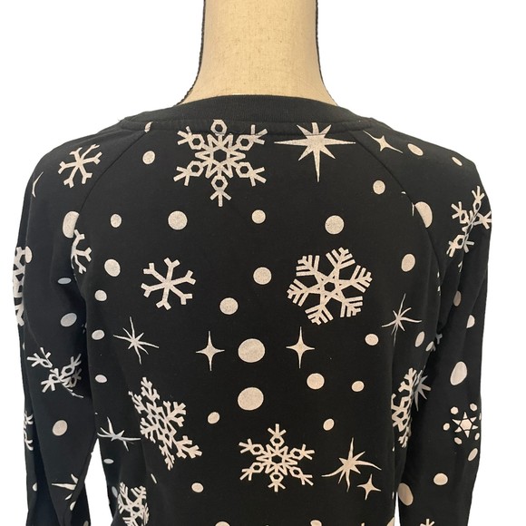 RUDOLPH THE RED NOSED REINDEER SANTA CHRISTMAS HOLIDAY SWEATSHIRT SNOWFLAKES S - Picture 8 of 10